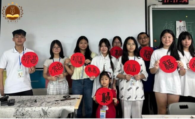 học sinh trải nghiệm văn hoá Trung Quốc trại hè ký nam